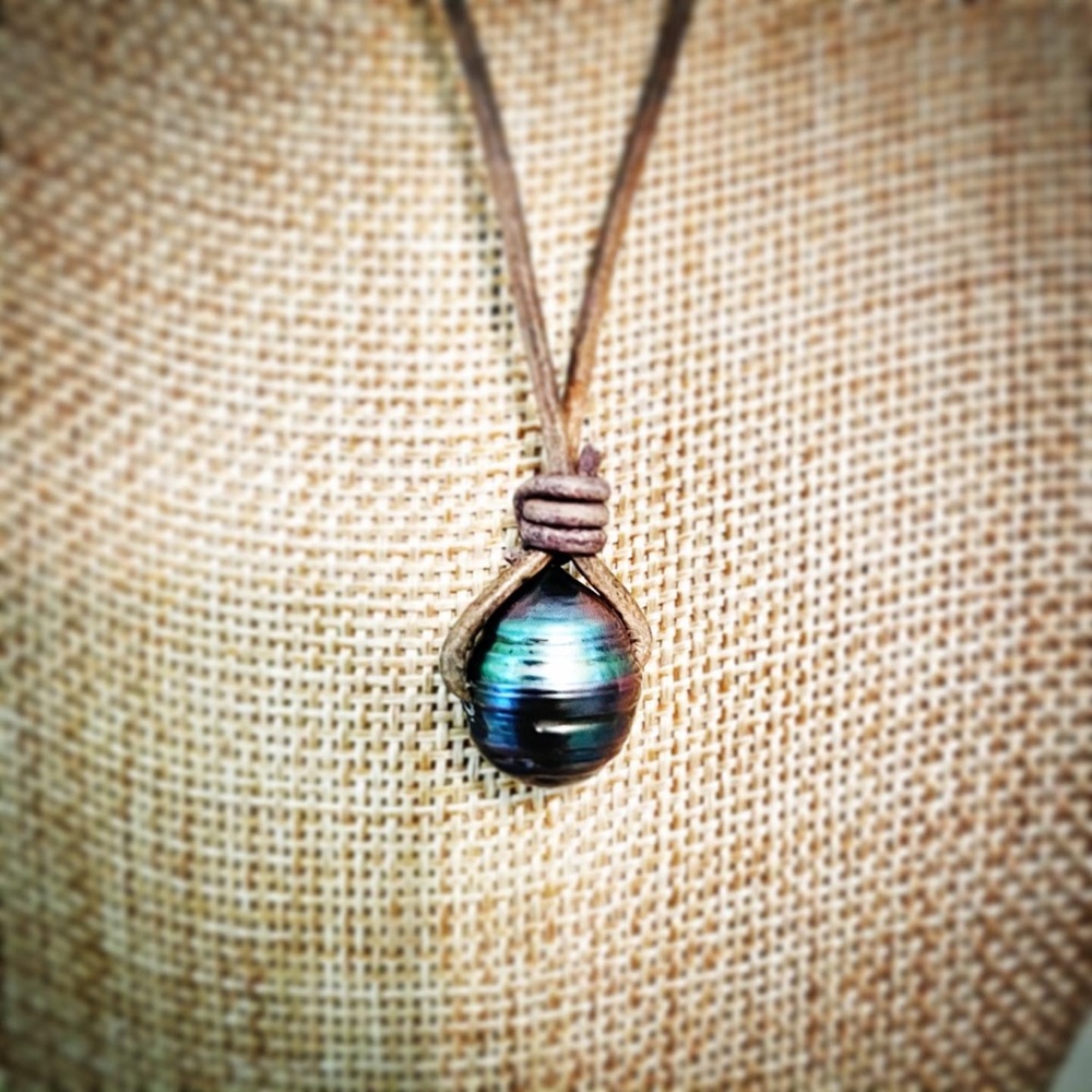 NEW Leather Freshwater Tahitian Pearl Necklace